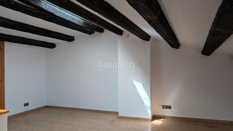 Foto 3b199185-3a9c-406e-8b4d-cc6100eef121. Casa amb calefacció a Eixample Sant Feliu de Guíxols