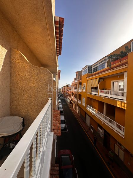 Foto 0c67d563-afad-4294-ad18-e1ea3b6a7a57. Building in calle oasis 26 in Guargacho Arona
