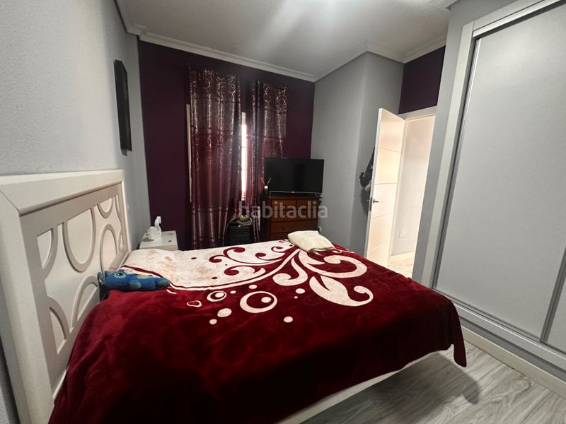 Foto a02bc43e-50e3-43eb-90fe-9b9bbdc3ff22. Building in calle oasis 26 in Guargacho Arona