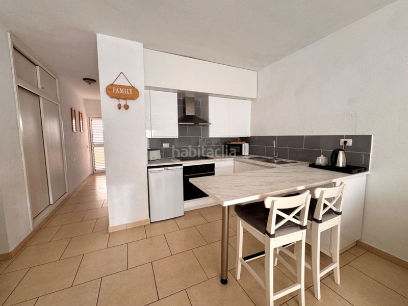 Foto 90ef5d7b-9f7c-4aa3-9af7-c3fe3f4386d4. Appartement dans avenida ernesto sarti 14 dans Torviscas Bajo Adeje
