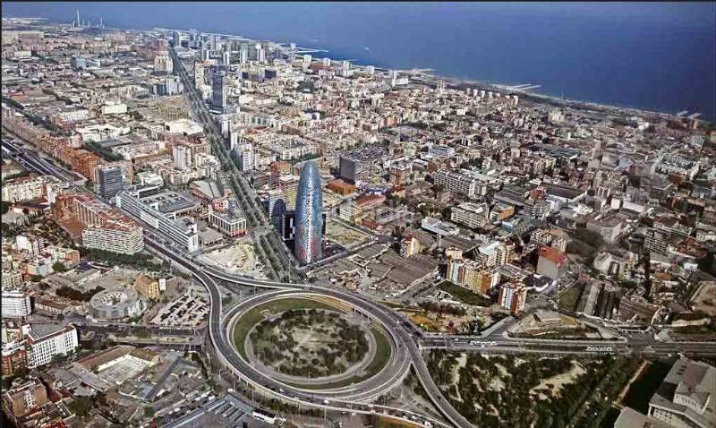 Foto b23f1b79-478b-4cc3-9c2c-c8f16fd5e453. Piso con balcon, ascensor, 80m2, 3hab ! en Poblenou Barcelona