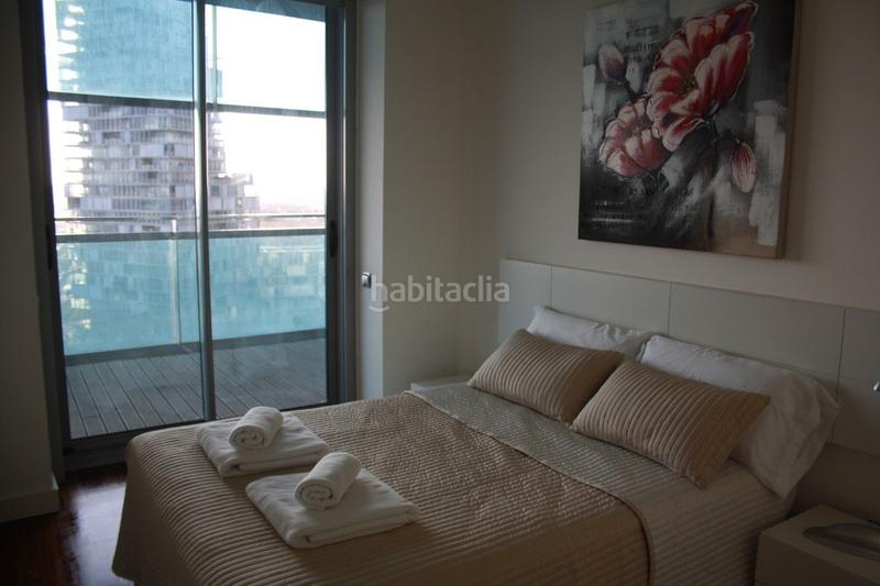 Foto 6f9b1db1-4aaf-4303-a406-0af94912ec9e. Alquiler piso primera linea mar , terraza+ vista )) en Barcelona