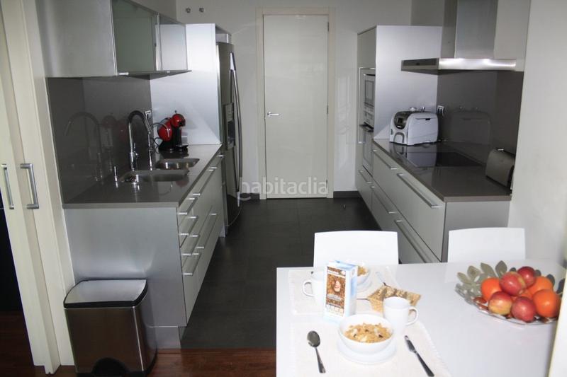 Foto 69f3233a-3240-4b1e-b7a6-9666075ac12d. Rent flat with heating parking pool in Diagonal Mar i el Front Marítim del Poblenou Barcelona