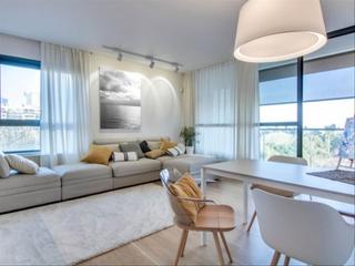 Appartement  Passeig de garcia fària. Reformado + terraza + vistas