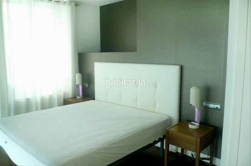 Foto ac358e66-e1a9-473c-923b-49493fe85acf. Location attique avec chauffage parking piscine dans Barcelona