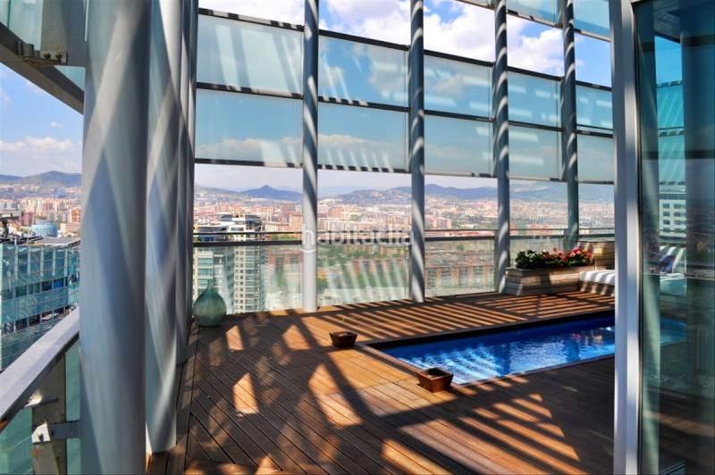 Foto 58b9abbc-d399-4eb6-980b-f54ba887cf12. Rent penthouse with heating parking pool in Diagonal Mar i el Front Marítim del Poblenou Barcelona