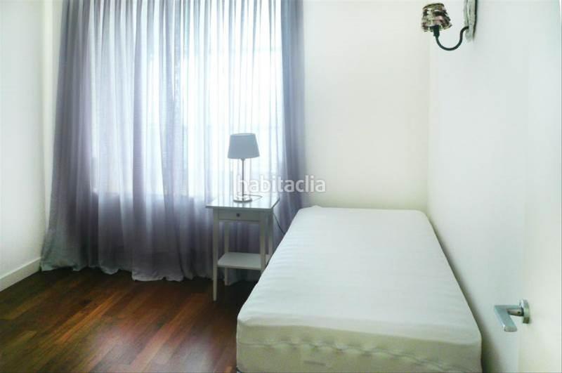 Foto 594bb647-7461-4892-b7fe-22ee3ffc85b5. Rent penthouse with heating parking pool in Diagonal Mar i el Front Marítim del Poblenou Barcelona