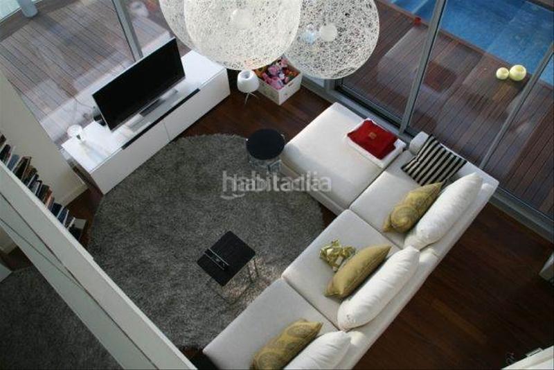 Foto 673e941d-201e-406c-bf4e-7e789ac45db1. Rent penthouse with heating parking pool in Diagonal Mar i el Front Marítim del Poblenou Barcelona