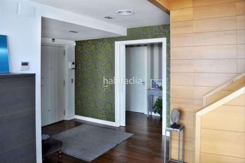 Foto ed3e40e6-9b85-4f7c-85dd-616b0813bc80. Rent penthouse with heating parking pool in Diagonal Mar i el Front Marítim del Poblenou Barcelona
