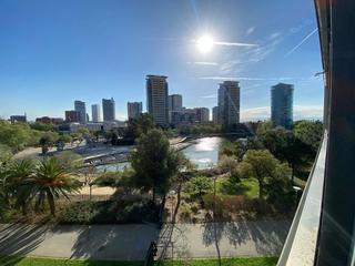 Rent Flat  Carrer de llull. 3 hab, amueblado + balcon + piscina + gimnasio !