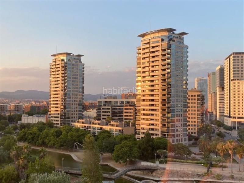 Foto 60a838ce-60e6-4224-9337-e50ae1180d04. Piso con balcon de 25m2 , con piscina y vigilancia )) en Barcelona