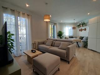 Miete Etagenwohnung  Carrer d'aragó. Reformado, con muebles nuevos !