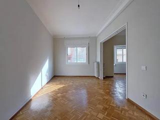 Piso  Carrer de castanyer. En bonita finca clsica ! de 4 hab, 2 baos .