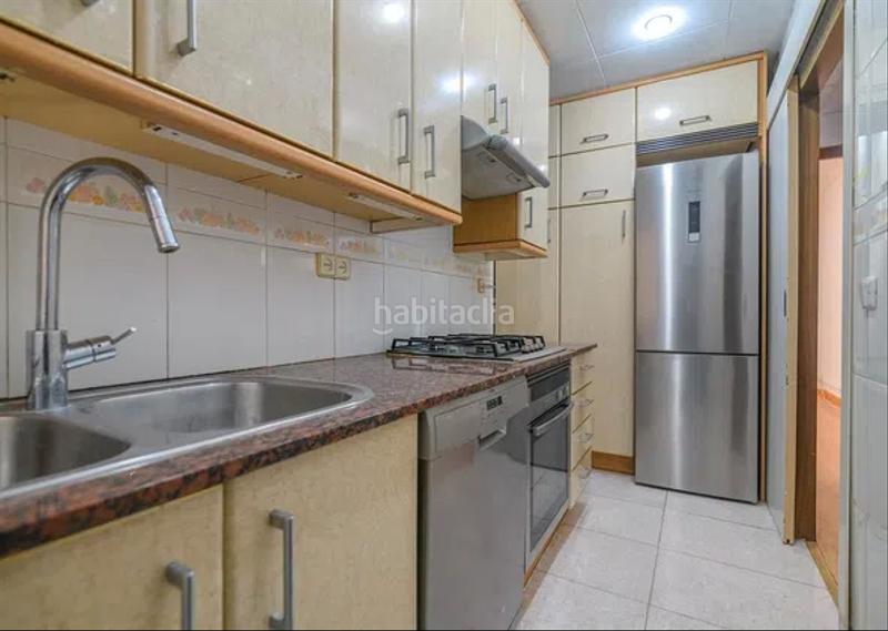 Foto 18cc9ec6-817a-436b-9a47-ddcefd134fd7. Piso alto, tranquilo y soleado, 70m2,3 hab, en Sant Antoni Barcelona