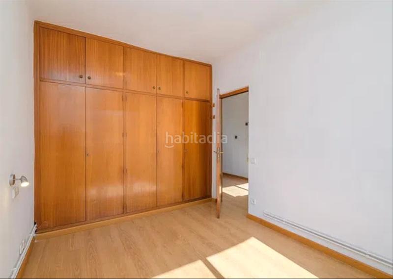 Foto 4195f7e4-0bf0-454a-a31a-e4feae20023c. Piso alto, tranquilo y soleado, 70m2,3 hab, en Sant Antoni Barcelona