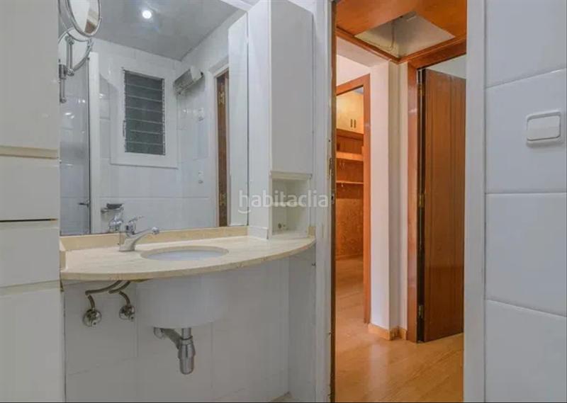 Foto 6a65f93c-652b-4740-8ea0-5b5674a7f4bf. Piso alto, tranquilo y soleado, 70m2,3 hab, en Sant Antoni Barcelona