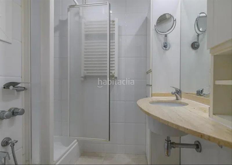 Foto eeab401b-5a09-428c-9908-5ad133ff5276. Piso alto, tranquilo y soleado, 70m2,3 hab, en Sant Antoni Barcelona