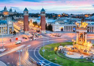 Appartement  Gran via de les corts catalanes. Muy alto, reformado, 3 hab, centrico !