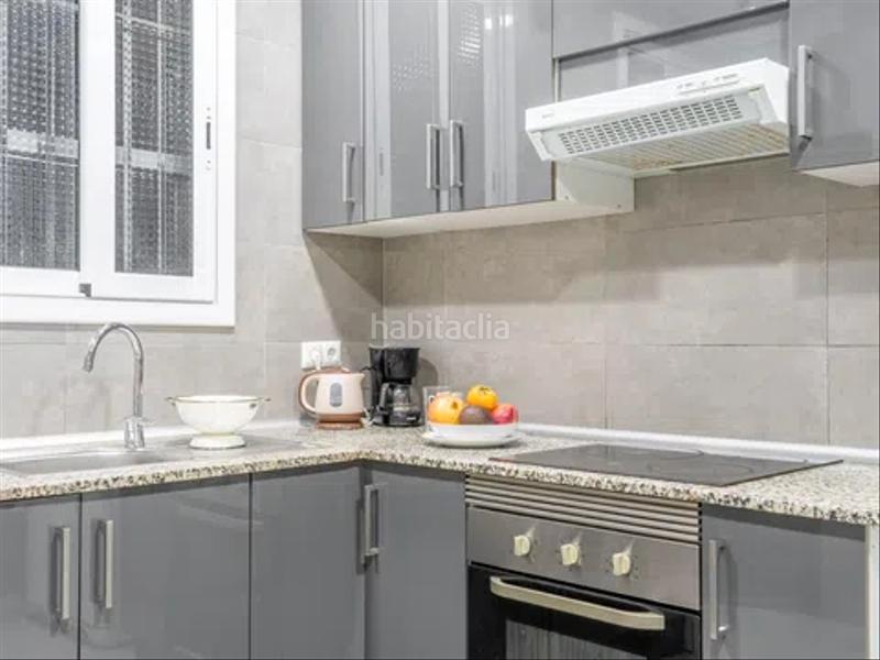 Foto 1e3f2384-d253-4607-a9b4-cb9db2f1877f. Piso duplex exclusivo de 147 m2 , esquinero en la rambla ! en Barcelona