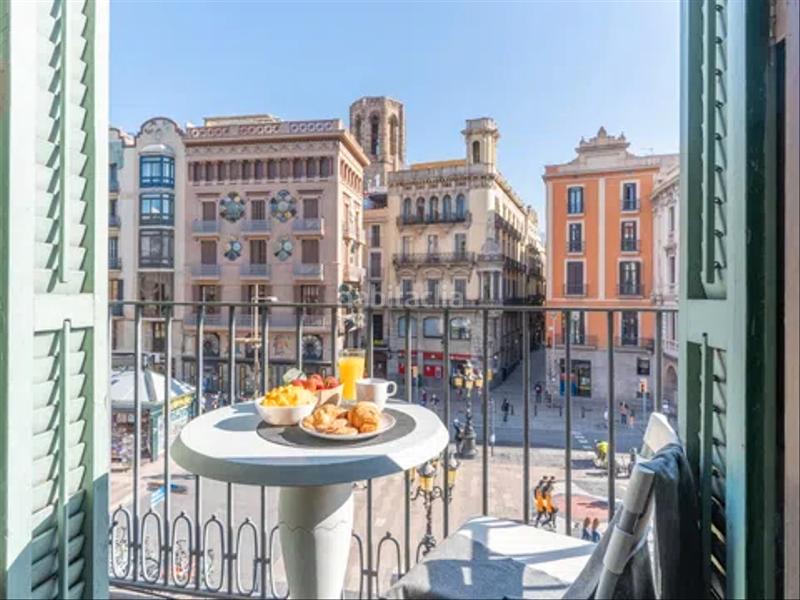Foto 4731ecab-7691-4a52-ac03-4da963102b3b. Piso duplex exclusivo de 147 m2 , esquinero en la rambla ! en Barcelona