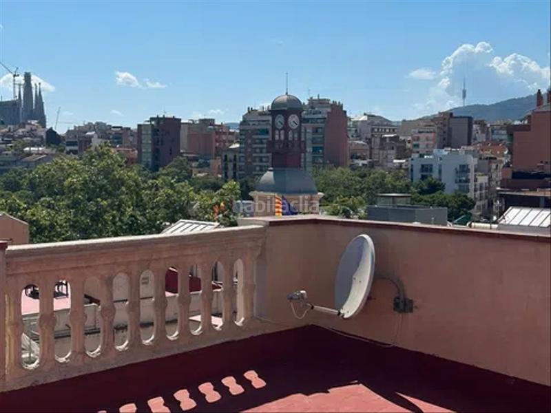 Foto 1e0fedeb-1e93-4161-943d-e14fa137bd22. Piso muy alto, con balcon , tranquilo y soleado . en Barcelona