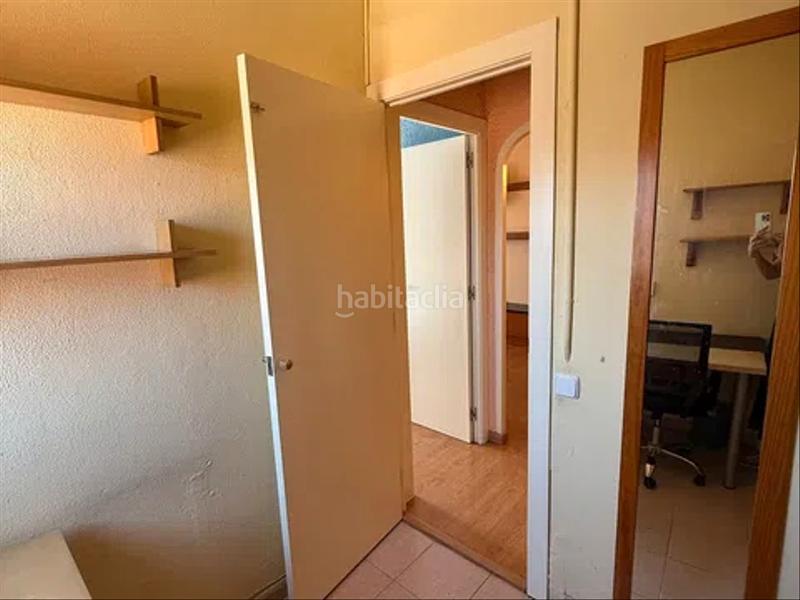 Foto 5ffb8028-c2f3-4046-9164-f855e7e59bca. Piso muy alto, con balcon , tranquilo y soleado . en Barcelona