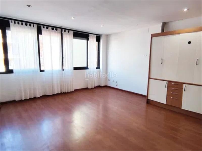 Foto 01247619-f898-48f2-9d08-1ed9279cffbc. Alquiler estudio oficina de uso distinto a vivienda ! ideal para autonomos . en Barcelona