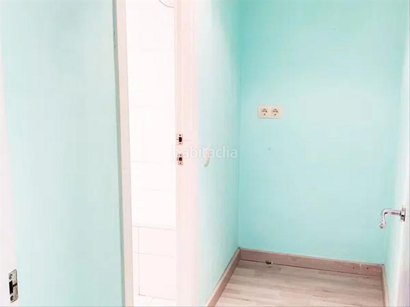 Foto 37aa53bc-7b35-4904-979b-c45de43caacb. Pis a Raval Barcelona