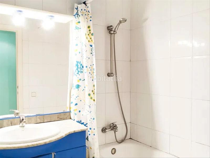 Foto ca96735d-d11e-40f4-a6ce-bf3f14e28932. Pis a Raval Barcelona