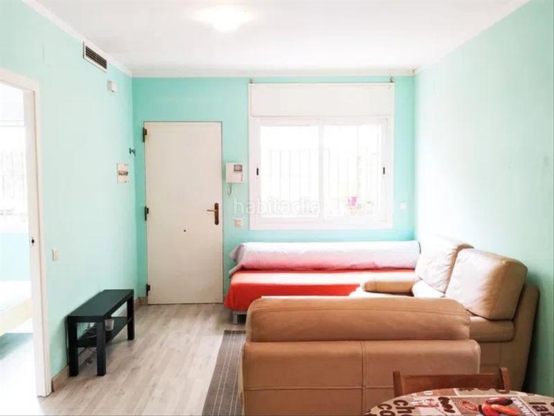 Foto f446b4c2-f908-4645-b4b7-06bfe53905a5. Pis a Raval Barcelona