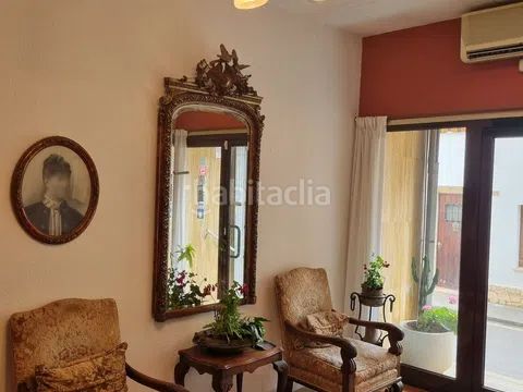 Foto a84a0236-6b93-4f61-8825-f5cba914103a. Edifici a Centre Palamós