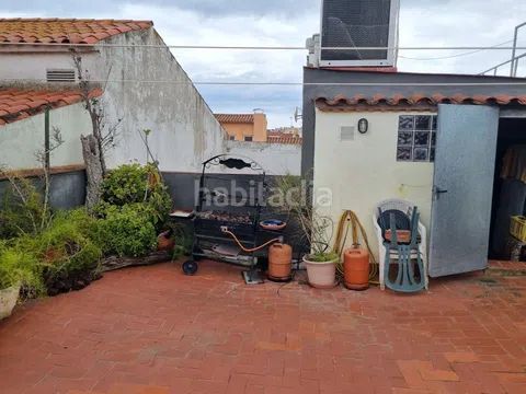 Foto afe10029-25ab-4c3b-baf8-6283305591e6. Edifici a Centre Palamós