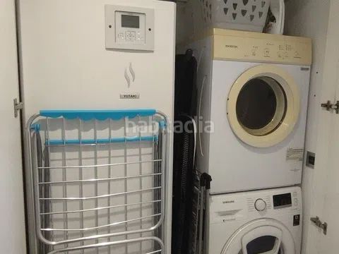 Foto 4930ffcf-9356-4f02-84be-1a3379b7e89b. Àtic amb calefacció a La Bordeta Barcelona