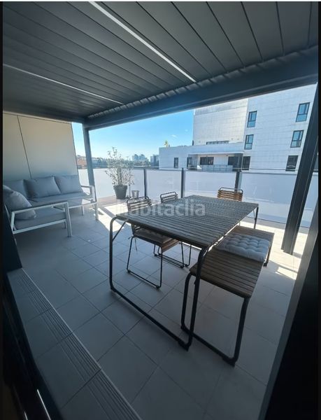 Foto 4a6df901-8722-4091-8bb8-e45f4c0fcda6. Àtic amb calefacció a La Bordeta Barcelona