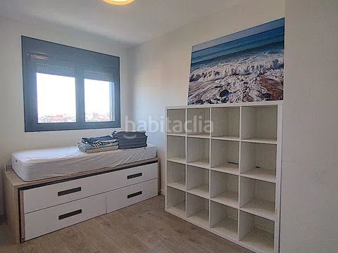 Foto 4c660a30-ffed-42ce-96c4-9d53a6432cc8. Àtic amb calefacció a La Bordeta Barcelona