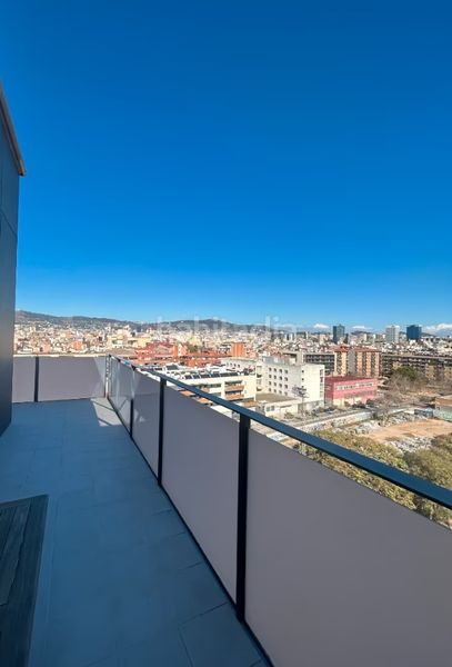 Foto a8a6b53a-d28c-4397-9374-04fa809d17c6. Àtic amb calefacció a La Bordeta Barcelona