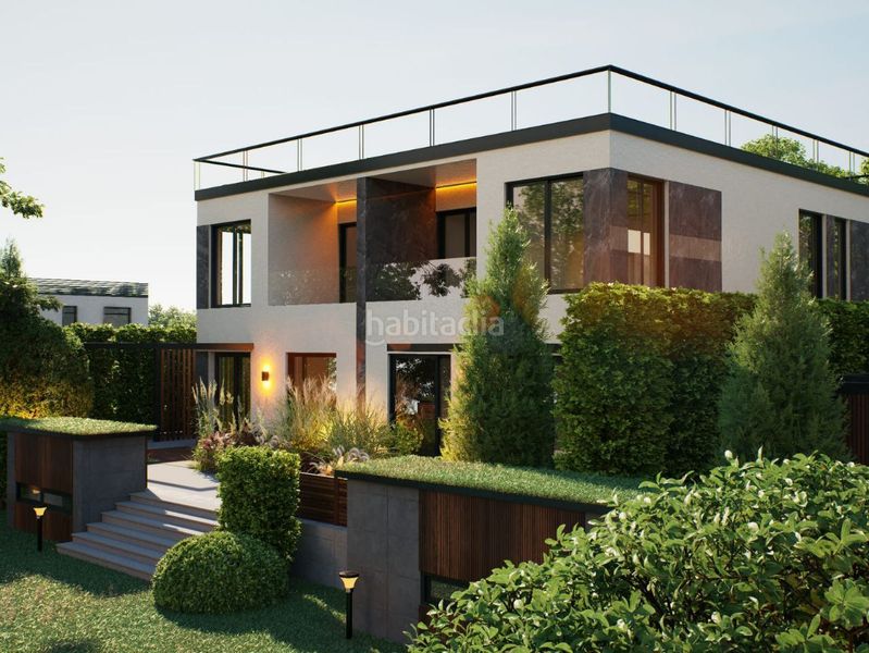 Foto 2beca9aa-5b08-4195-993c-d8759d2e10a9. Casa adossada amb xemeneia calefacció aparcament piscina a Lloret de Mar