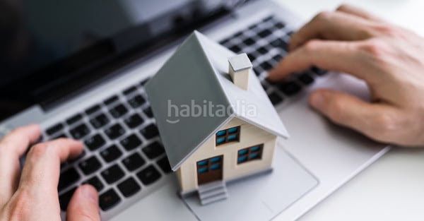 Foto e5a0b2f0-9b0b-4bda-8168-1959ea969f6c. Edifici a La Florida Hospitalet de Llobregat (L´)