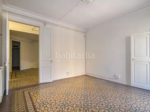 Foto 54c8f12c-cd29-4a2d-b8d0-de3e8bc8dc62. Pis amb calefacció a Dreta de l´Eixample Barcelona