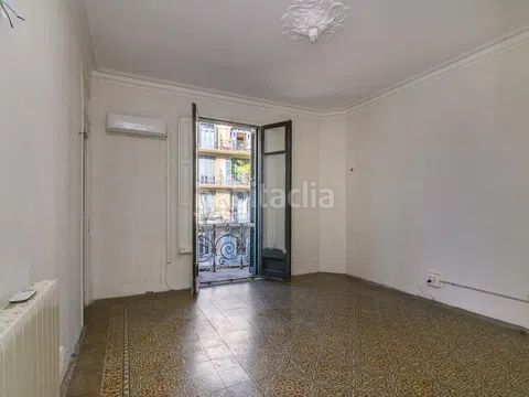 Foto 7c4d4ee7-fd1e-43bc-b2df-3ee104bae29e. Pis amb calefacció a Dreta de l´Eixample Barcelona