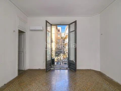 Foto d3a65f9d-7f53-4dec-814c-e606da7b0985. Pis amb calefacció a Dreta de l´Eixample Barcelona