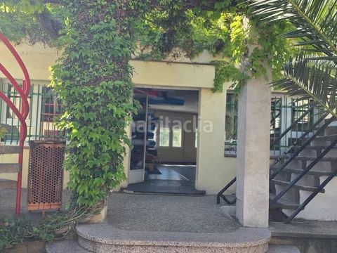 Foto 48556f1f-88aa-44fa-85b2-fde862f175f7. Edifici a Centre Badalona