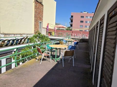 Foto 50712134-ccfb-4fc9-9afe-5cb190cba8e7. Edifici a Centre Badalona