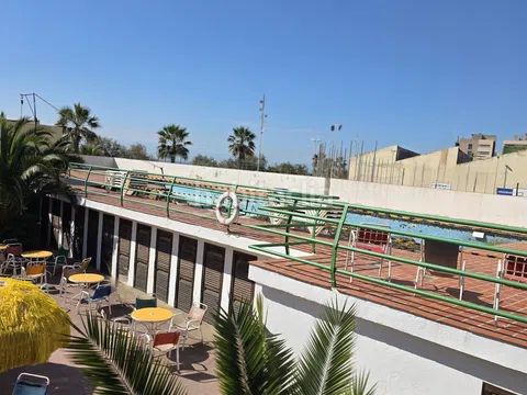 Foto 692a4b7e-1919-4b09-bb90-983f6c2e2f3d. Edifici a Centre Badalona