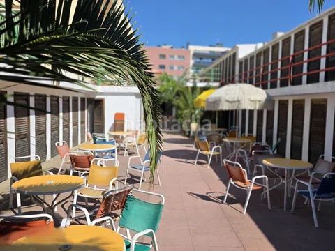 Foto 7f2ffd2e-5970-459c-9c99-63ff6494e4f0. Edifici a Centre Badalona