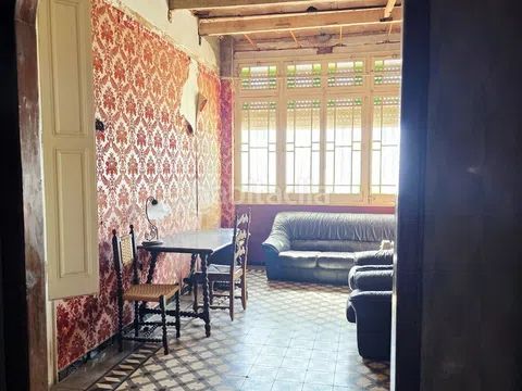 Foto a30733ac-c39f-4b72-a2fc-159711866c6c. Edifici a Centre Badalona