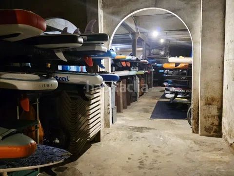 Foto a78f0e19-43e8-4521-b47f-752479feeb92. Edifici a Centre Badalona