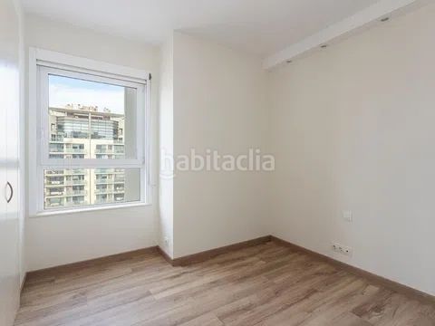 Foto 3569dee0-3fd3-4695-a678-e04e482b98dd. Pis amb calefacció piscina a Diagonal Mar i el Front Marítim del Poblenou Barcelona