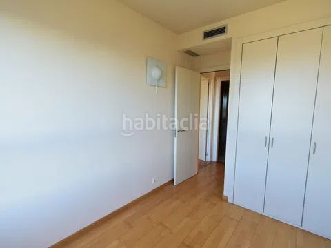 Foto e861d09c-f097-41b9-b0c9-9e86d46bd3ea. Pis amb calefacció piscina a Diagonal Mar i el Front Marítim del Poblenou Barcelona