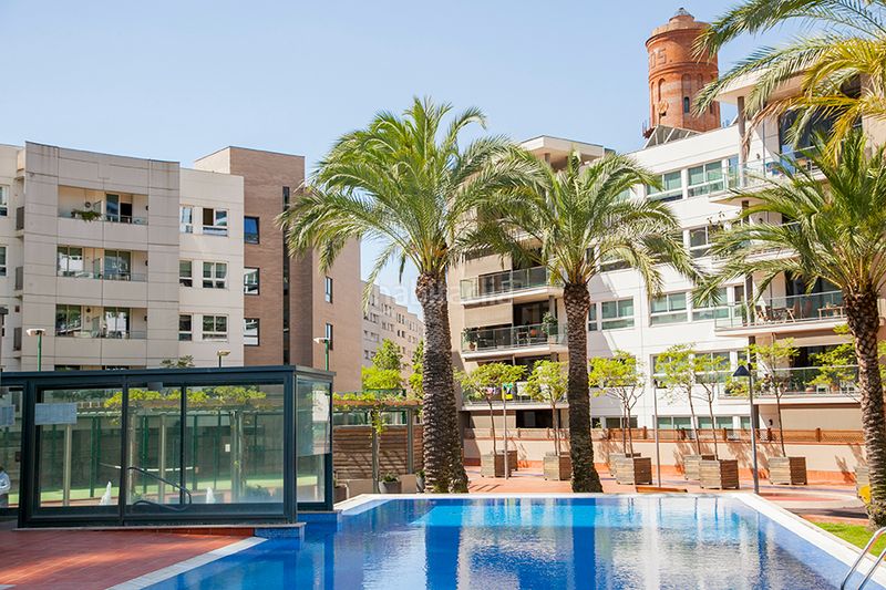 Foto ed2c0763-a7b4-44c4-b6a4-273312492709. Pis amb calefacció piscina a Diagonal Mar i el Front Marítim del Poblenou Barcelona